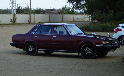 Photo Image Gallery: Toyota Cressida in Dark Red Metallic  (XX3)  YEARS: -