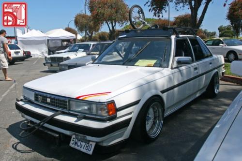 Photo Image Gallery & Touchup Paint: Toyota Cressida in Super White   (040)  YEARS: 1985-1988
