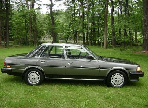 Photo Image Gallery & Touchup Paint: Toyota Cressida in Charcoal Gray   (26C)  YEARS: 1987-1987