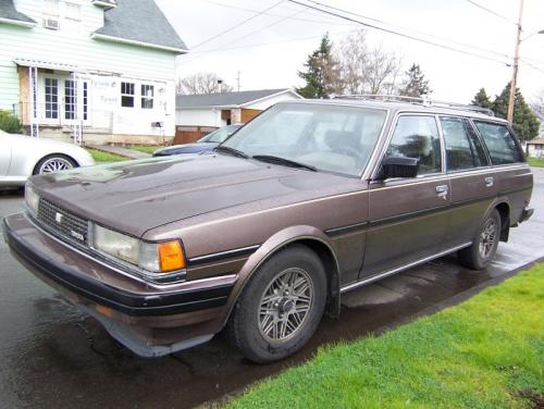 Photo Image Gallery & Touchup Paint: Toyota Cressida in Brown Metallic   (4E5)  YEARS: 1985-1986