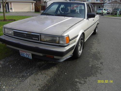 Photo Image Gallery & Touchup Paint: Toyota Cressida in Beige Metallic   (4G8)  YEARS: 1987-1988
