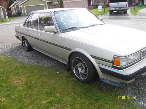 Photo Image Gallery & Touchup Paint: Toyota Cressida in Beige Metallic   (4G8)  YEARS: 1987-1988
