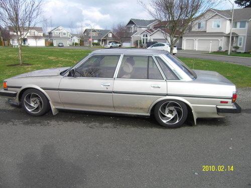 Photo Image Gallery & Touchup Paint: Toyota Cressida in Beige Metallic   (4G8)  YEARS: 1987-1988