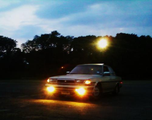 Photo Image Gallery & Touchup Paint: Toyota Cressida in Beige Metallic   (4G8)  YEARS: 1987-1988