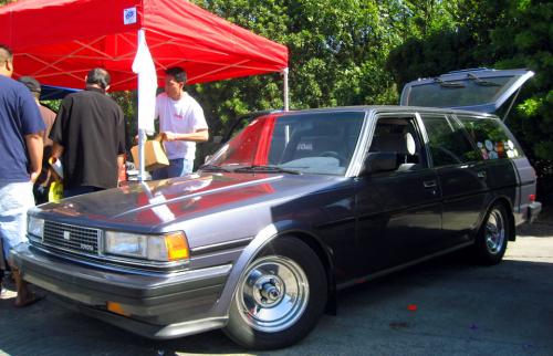 Photo Image Gallery & Touchup Paint: Toyota Cressida in Dark Blue Metallic  (8B4)  YEARS: 1985-1986