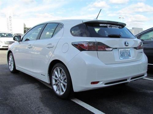 Photo Image Gallery & Touchup Paint: Lexus CT in Starfire Pearl   (077)  YEARS: 2011-2013
