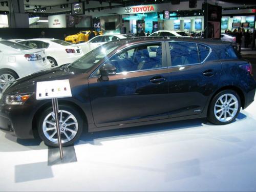 Photo Image Gallery & Touchup Paint: Lexus CT in Fire Agate Pearl  (4V3)  YEARS: 2011-2013