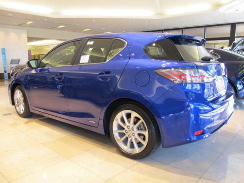 Photo Image Gallery & Touchup Paint: Lexus CT in Ultrasonic Blue Mica  (8U1)  YEARS: 2013-2013