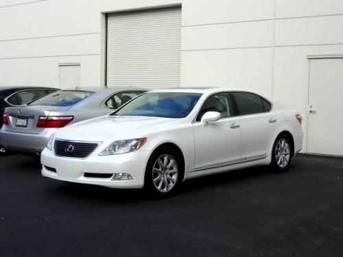 Photo Image Gallery & Touchup Paint: Lexus LS in Starfire Pearl   (077)  YEARS: 2007-2013