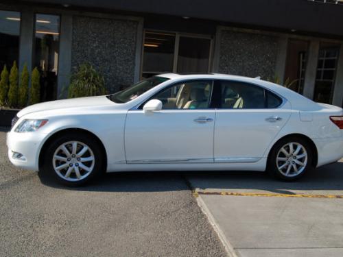 Photo Image Gallery & Touchup Paint: Lexus LS in Starfire Pearl   (077)  YEARS: 2008-2013