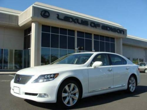 Photo Image Gallery & Touchup Paint: Lexus LS in Starfire Pearl   (077)  YEARS: 2007-2013