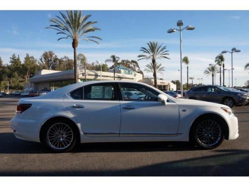 Photo Image Gallery & Touchup Paint: Lexus LS in Ultra White   (083)  YEARS: 2013-2017