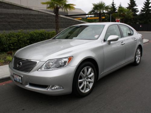 Photo Image Gallery & Touchup Paint: Lexus LS in Mercury Metallic   (1F2)  YEARS: 2008-2012