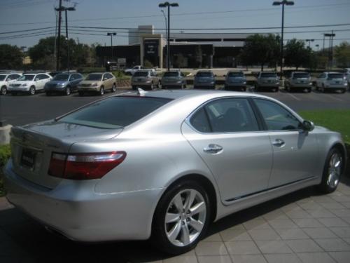 Photo Image Gallery & Touchup Paint: Lexus LS in Mercury Metallic   (1F2)  YEARS: 2007-2012