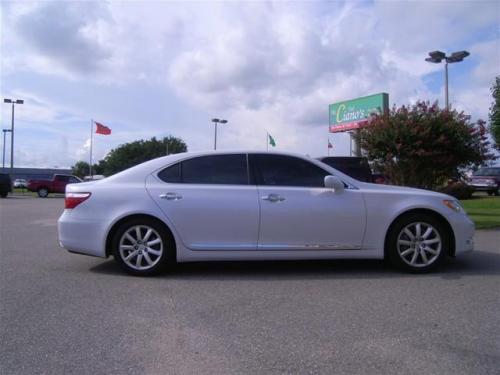 Photo Image Gallery & Touchup Paint: Lexus LS in Opaline Pearl   (1G5)  YEARS: 2008-2009