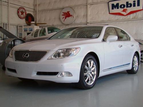Photo Image Gallery & Touchup Paint: Lexus LS in Opaline Pearl   (1G5)  YEARS: 2008-2009