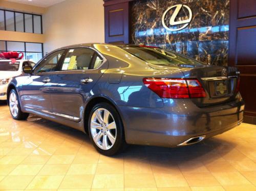 Photo Image Gallery & Touchup Paint: Lexus LS in Nebula Gray Pearl  (1H9)  YEARS: 2012-2013