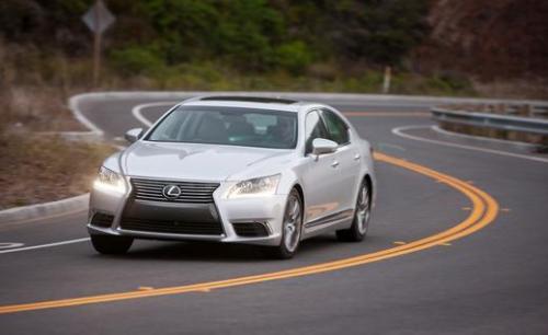 Photo Image Gallery & Touchup Paint: Lexus LS in Liquid Platinum   (1J2)  YEARS: 2013-2014