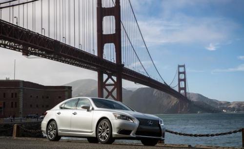 Photo Image Gallery & Touchup Paint: Lexus LS in Liquid Platinum   (1J2)  YEARS: 2013-2014