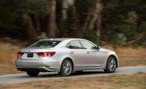 Photo Image Gallery & Touchup Paint: Lexus LS in Liquid Platinum   (1J2)  YEARS: 2013-2014