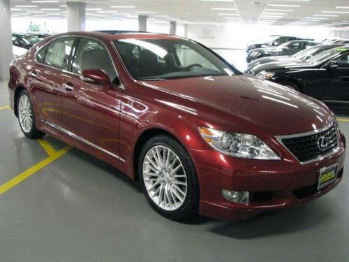 Photo Image Gallery & Touchup Paint: Lexus LS in Matador Red Mica  (3R1)  YEARS: 2013-2013