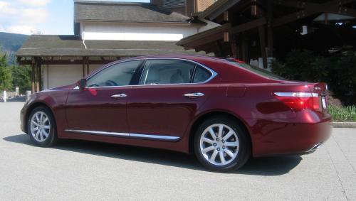 Photo Image Gallery & Touchup Paint: Lexus LS in Noble Spinel Mica  (3R7)  YEARS: 2008-2009