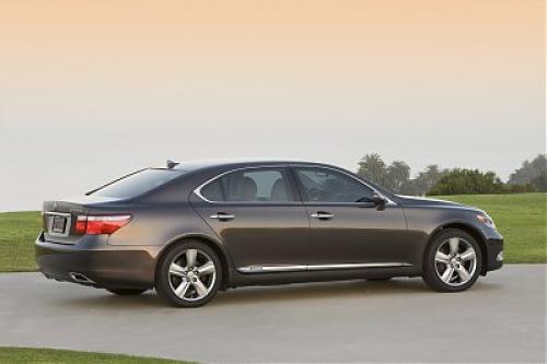 Photo Image Gallery & Touchup Paint: Lexus LS in Truffle Mica   (4T5)  YEARS: 2008-2010