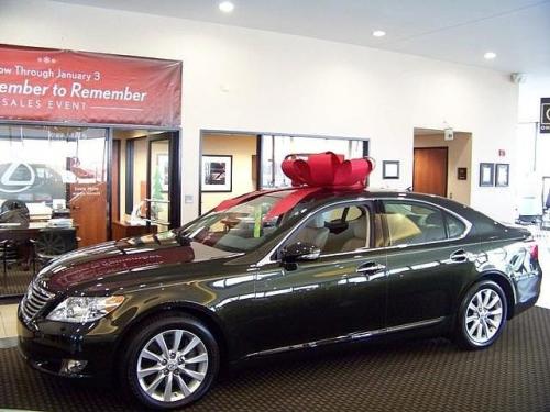 Photo Image Gallery & Touchup Paint: Lexus LS in Peridot Mica   (6V6)  YEARS: 2010-2012