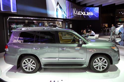 Photo Image Gallery & Touchup Paint: Lexus LX in Nebula Gray Pearl  (1H9)  YEARS: 2013-2013