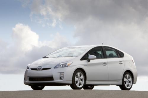 Photo Image Gallery & Touchup Paint: Toyota Prius in Classic Silver Metallic  (1F7)  YEARS: 2010-2013