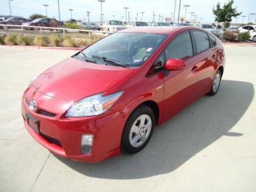 Photo Image Gallery & Touchup Paint: Toyota Prius in Barcelona Red Metallic  (3R3)  YEARS: 2010-2013