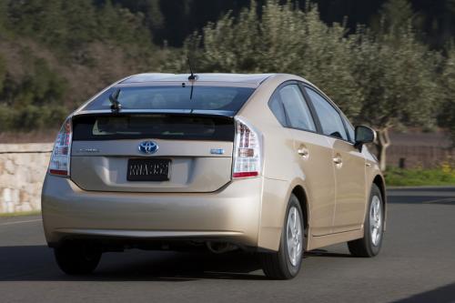 Photo Image Gallery & Touchup Paint: Toyota Prius in Sandy Beach Metallic  (4T8)  YEARS: 2010-2011