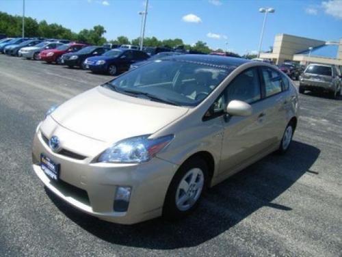 Photo Image Gallery & Touchup Paint: Toyota Prius in Sandy Beach Metallic  (4T8)  YEARS: 2010-2011