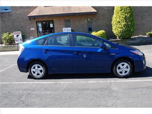 Photo Image Gallery & Touchup Paint: Toyota Prius in Blue Ribbon Metallic  (8T5)  YEARS: 2010-2011