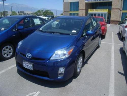 Photo Image Gallery & Touchup Paint: Toyota Prius in Blue Ribbon Metallic  (8T5)  YEARS: 2010-2011