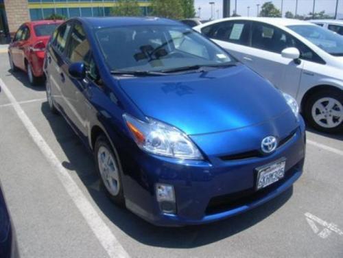 Photo Image Gallery & Touchup Paint: Toyota Prius in Blue Ribbon Metallic  (8T5)  YEARS: 2010-2011
