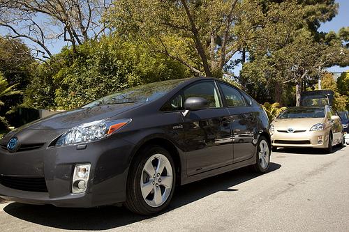 Photo Image Gallery & Touchup Paint: Toyota Prius in Winter Gray Metallic  (8V1)  YEARS: 2012-2013