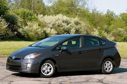 Photo Image Gallery & Touchup Paint: Toyota Prius in Winter Gray Metallic  (8V1)  YEARS: 2012-2013
