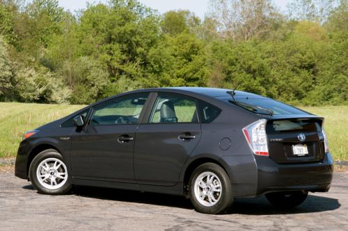 Photo Image Gallery & Touchup Paint: Toyota Prius in Winter Gray Metallic  (8V1)  YEARS: 2012-2013