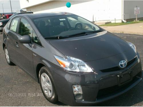 Photo Image Gallery & Touchup Paint: Toyota Prius in Winter Gray Metallic  (8V1)  YEARS: 2012-2013