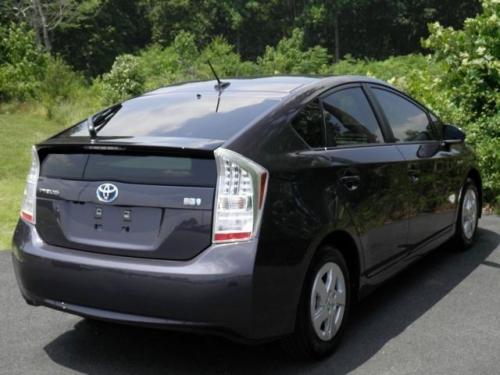 Photo Image Gallery & Touchup Paint: Toyota Prius in Winter Gray Metallic  (8V1)  YEARS: 2012-2013