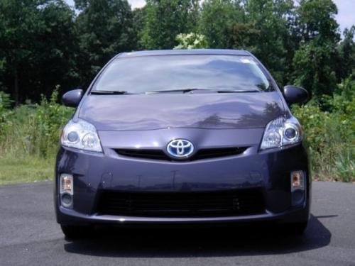 Photo Image Gallery & Touchup Paint: Toyota Prius in Winter Gray Metallic  (8V1)  YEARS: 2010-2013