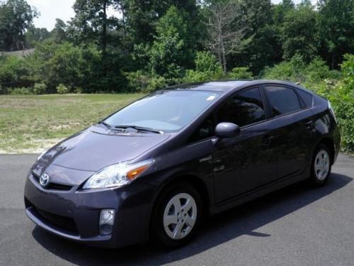Photo Image Gallery & Touchup Paint: Toyota Prius in Winter Gray Metallic  (8V1)  YEARS: 2010-2013