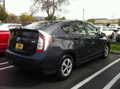 Photo Image Gallery & Touchup Paint: Toyota Prius in Winter Gray Metallic  (8V1)  YEARS: 2010-2013