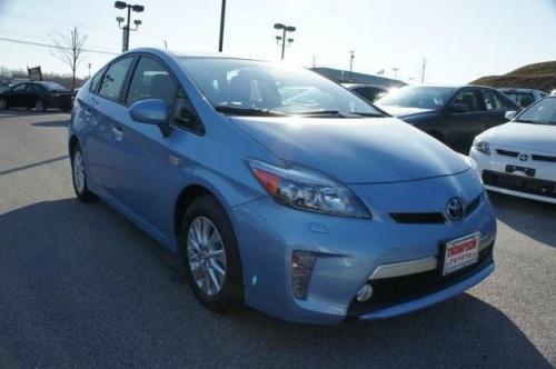 Photo Image Gallery & Touchup Paint: Toyota Prius in Clearwater Blue Metallic  (8W1)  YEARS: 2012-2013