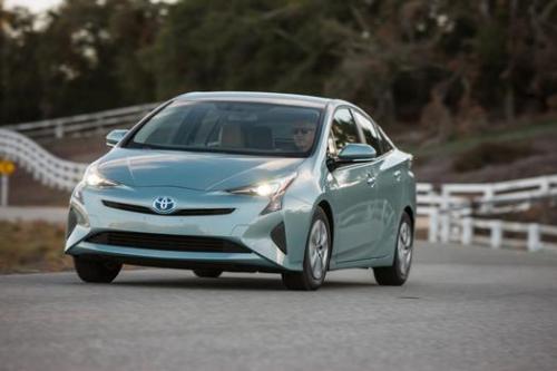 Photo Image Gallery & Touchup Paint: Toyota Prius in Sea Glass Pearl  (781)  YEARS: 2016-2017
