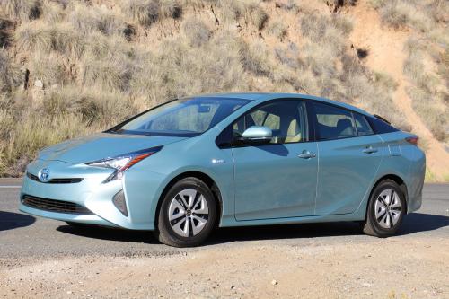 Photo Image Gallery & Touchup Paint: Toyota Prius in Sea Glass Pearl  (781)  YEARS: 2016-2017