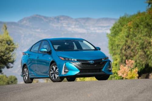 Photo Image Gallery & Touchup Paint: Toyota Prius in Blue Magnetism   (791)  YEARS: 2017-2017