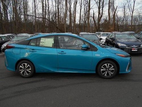 Photo Image Gallery & Touchup Paint: Toyota Prius in Blue Magnetism   (791)  YEARS: 2017-2017