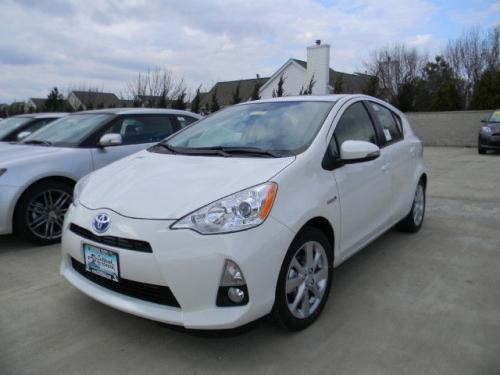 Photo Image Gallery & Touchup Paint: Toyota Priusc in Super White   (040)  YEARS: 2012-2013